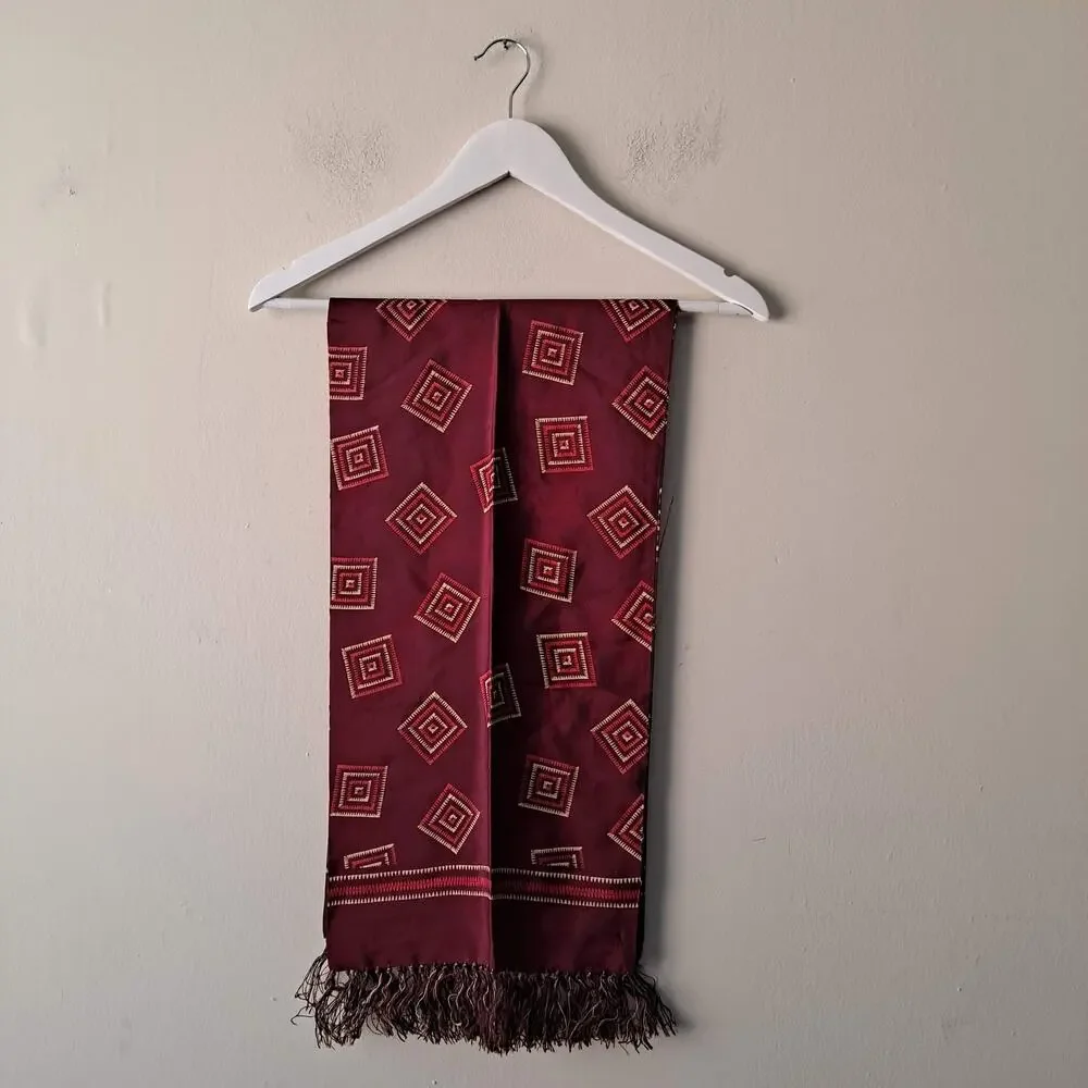 Mens Burgundy & Tan Geometric Rectangular Neck Scarf wFringes - Size 11